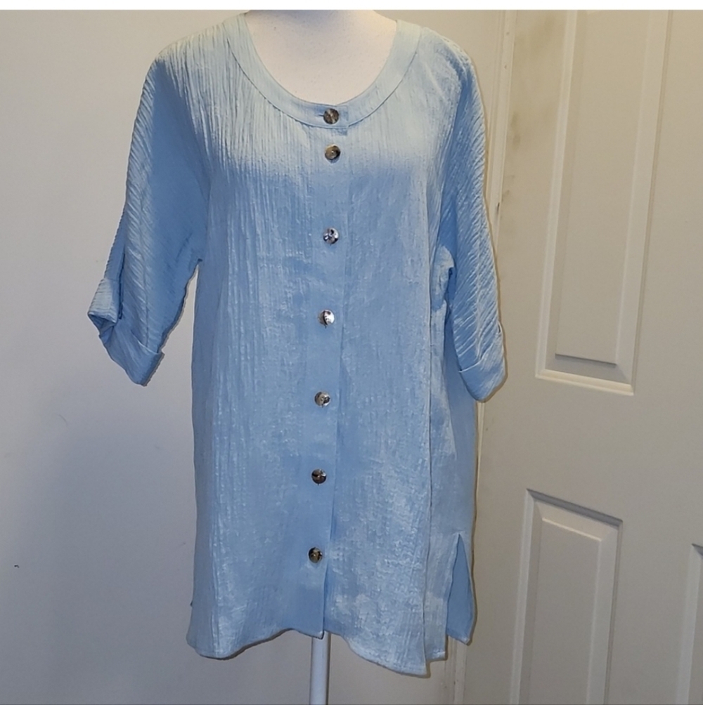 Soft Surroundings Size Medium Oversize Shirt Lightweight  Tunic Top Textured